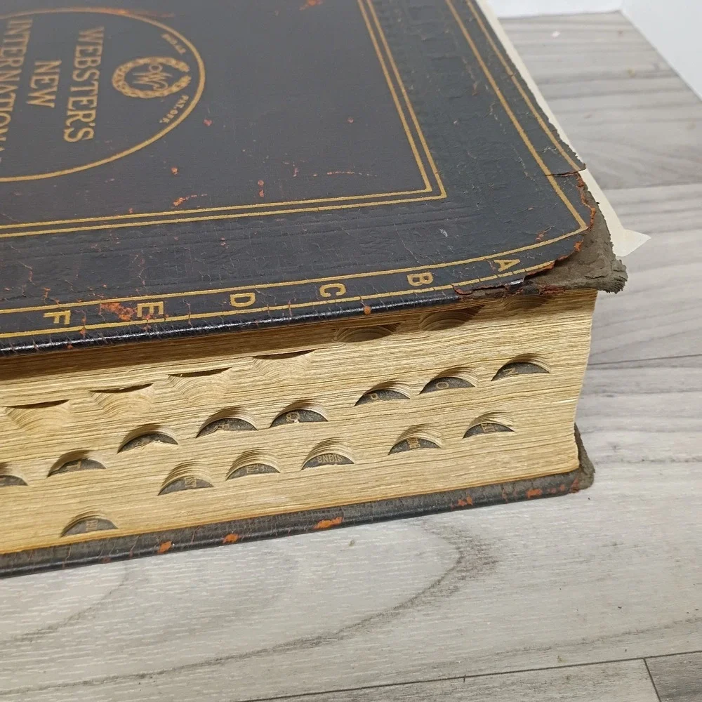 Vtg Webster's New International Dictionary, 1909 India Paper Ed Printed 1927
